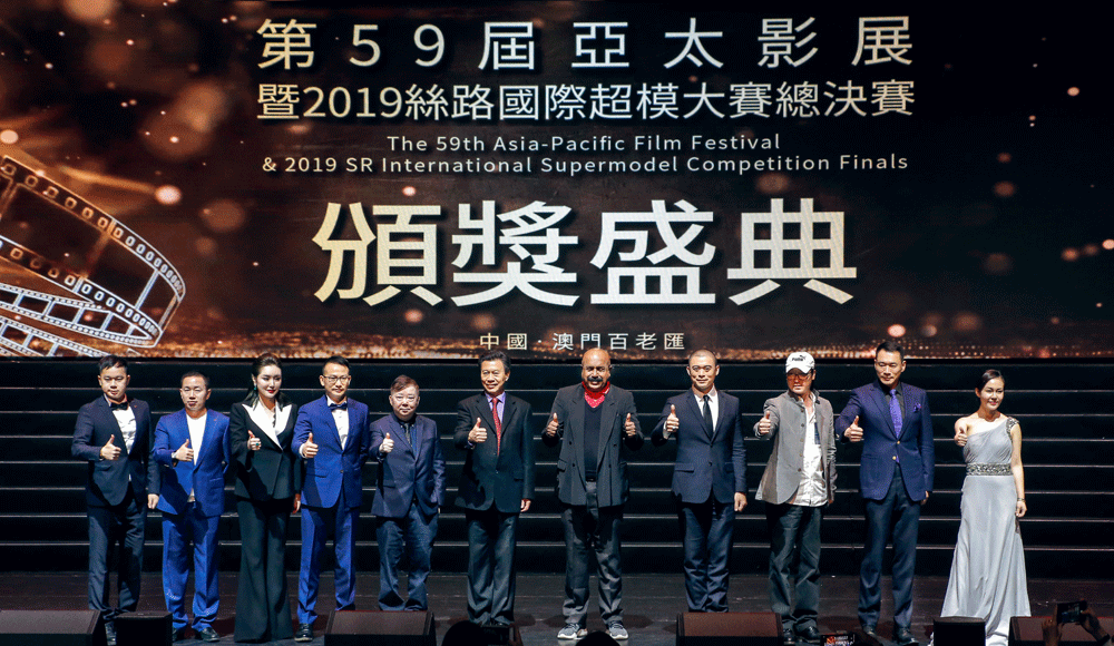 澳门一码一肖一特一中管家婆,现象分析定义_电影版60.241